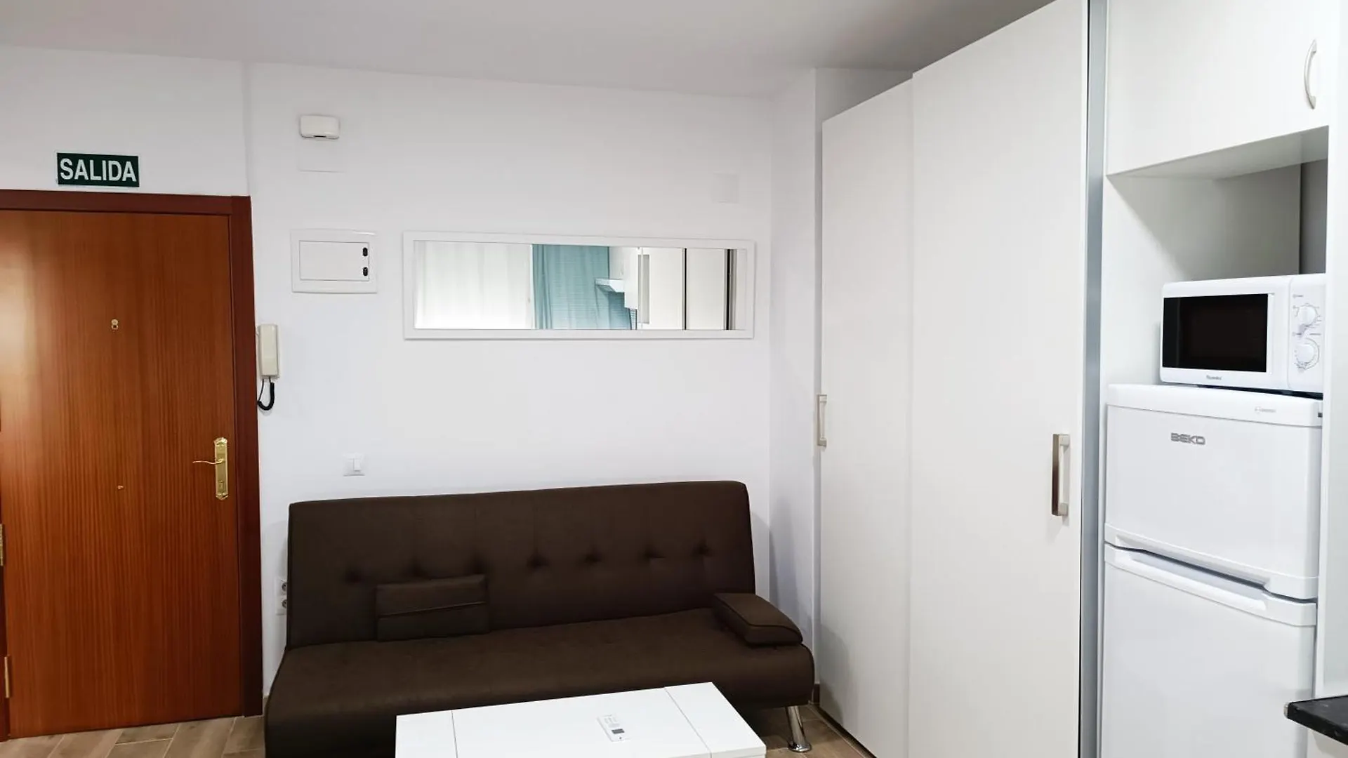 Cg134 - Nuevo Estudio, Reformado, Wifi, Fire Tv, Centrico Torremolinos Spain