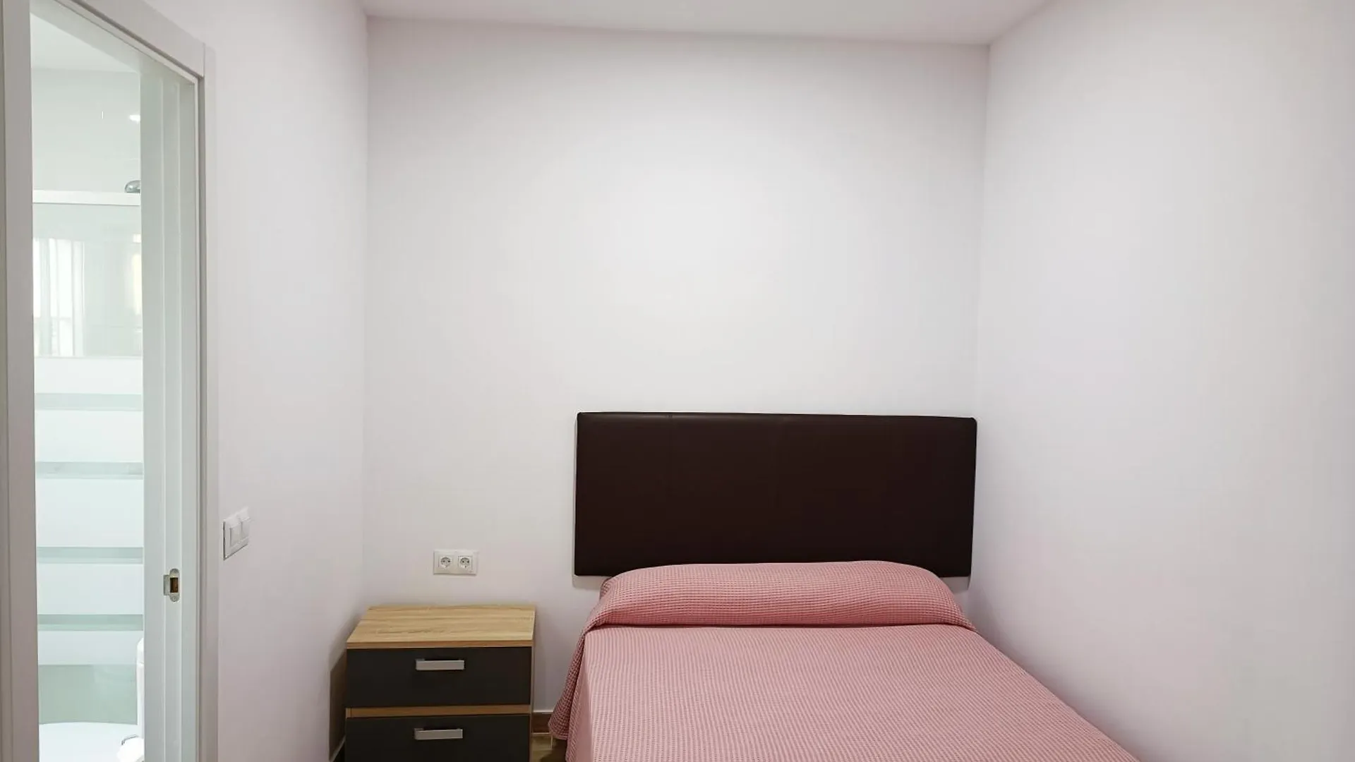 Apartment Cg134 - Nuevo Estudio, Reformado, Wifi, Fire Tv, Centrico Torremolinos