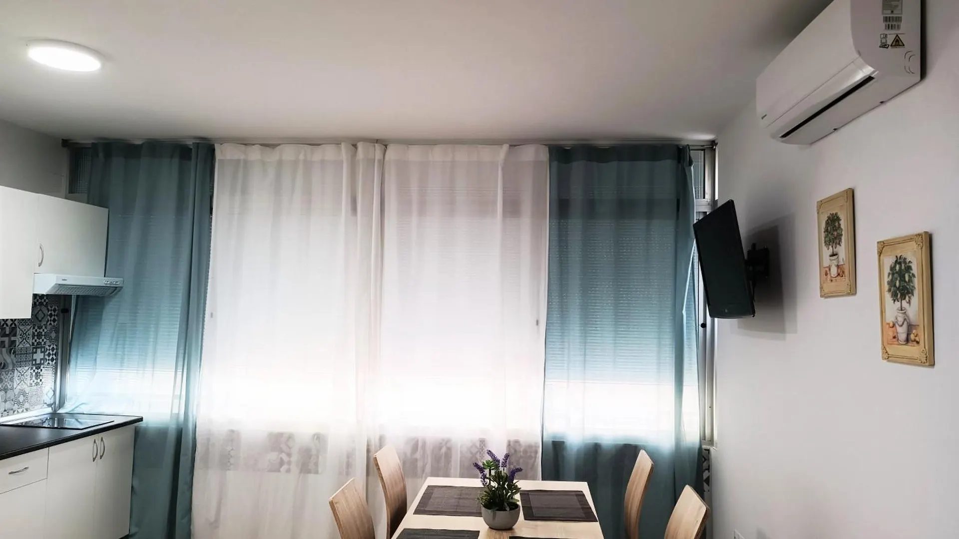 Cg134 - Nuevo Estudio, Reformado, Wifi, Fire Tv, Centrico contacts